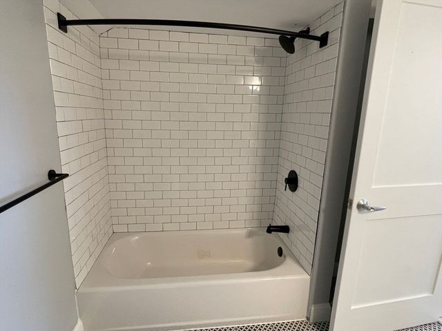 233 Lafayette Street 22, Salem, MA 01970