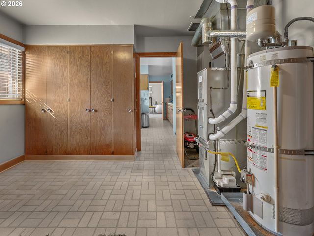 912 E MAIN St, Hillsboro, OR 97123