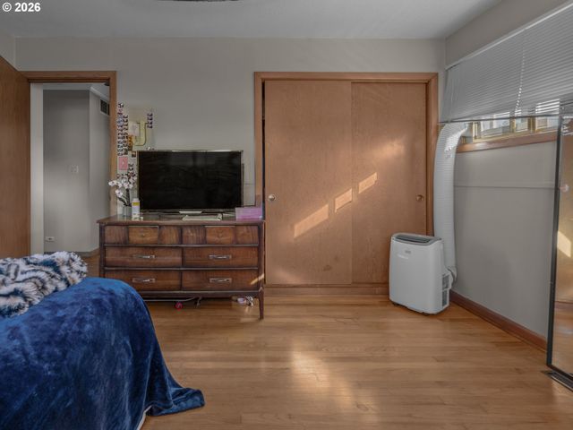 912 E MAIN St, Hillsboro, OR 97123
