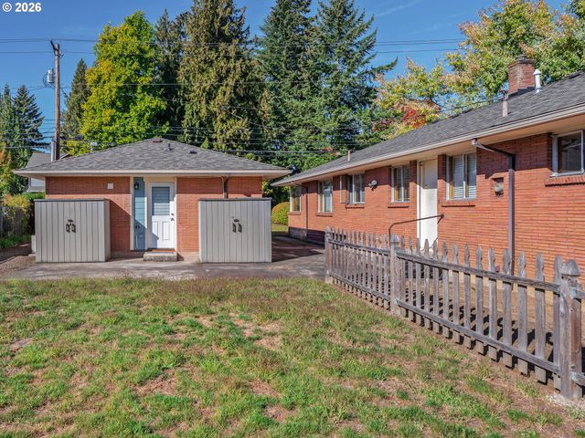 912 E MAIN St, Hillsboro, OR 97123
