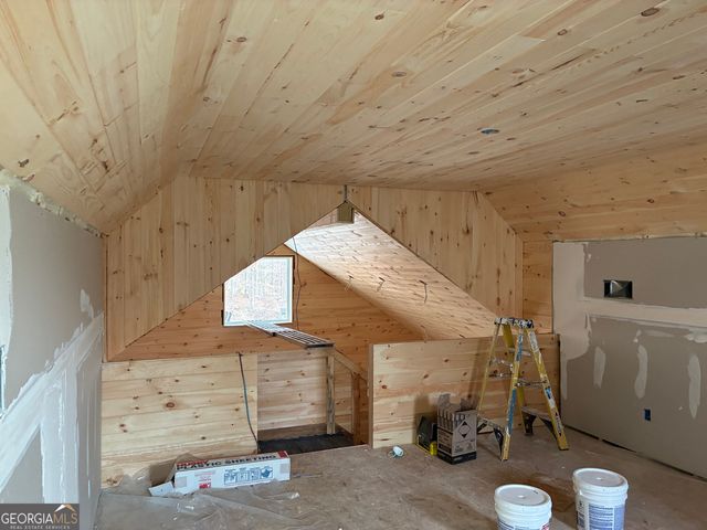 312 Hillshore Court, Lavonia, GA 30553