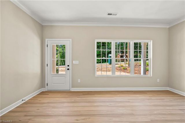 5575 Marty Lane, Clemmons, NC 27012