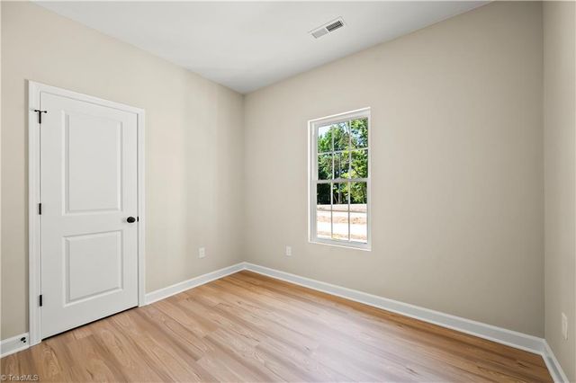 5575 Marty Lane, Clemmons, NC 27012