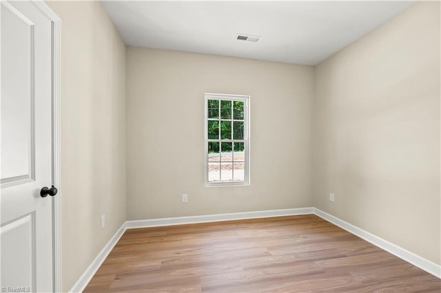 5575 Marty Lane, Clemmons, NC 27012