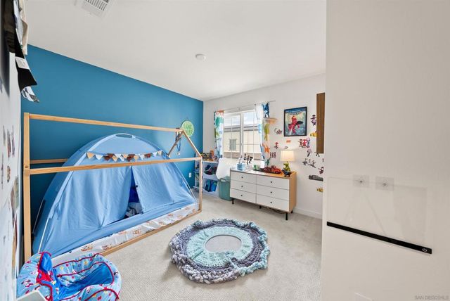 323 Satsuma Trail, Fallbrook, CA 92028
