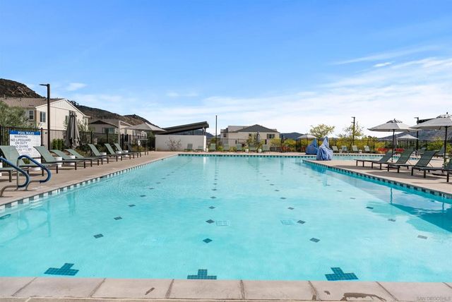 323 Satsuma Trail, Fallbrook, CA 92028