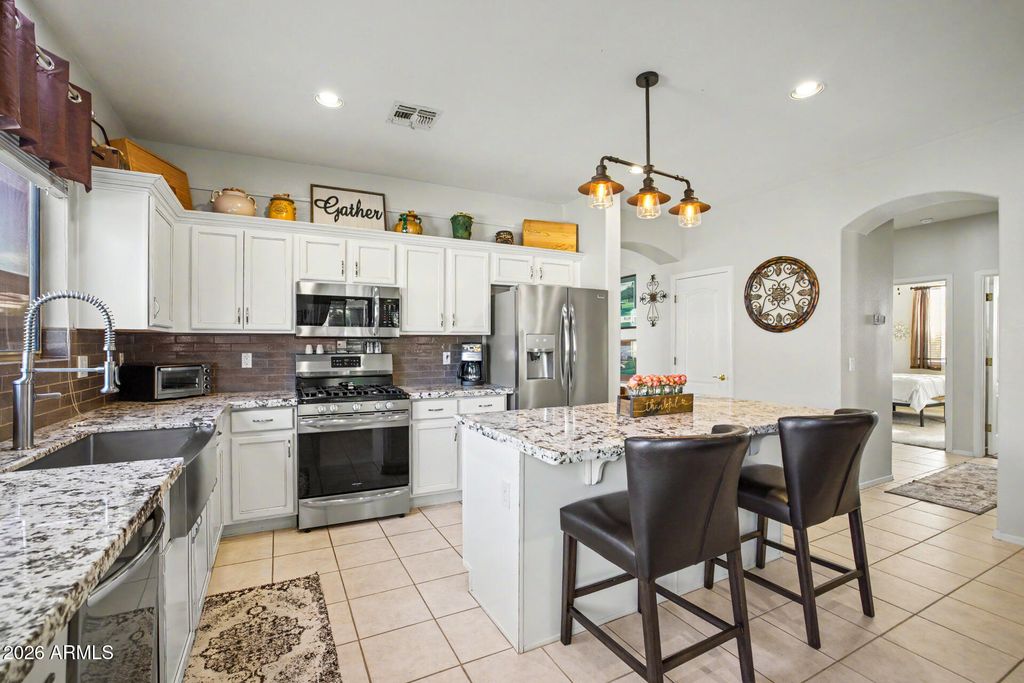 1624 W NIGHTHAWK Way, Phoenix, AZ 85045 — photo 2