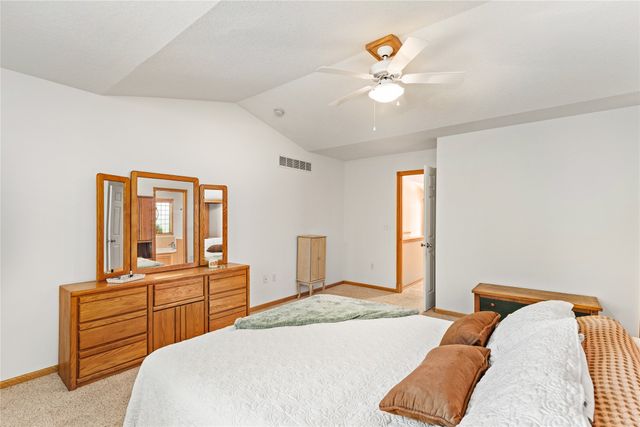 4608 154th Street, Urbandale, IA 50323
