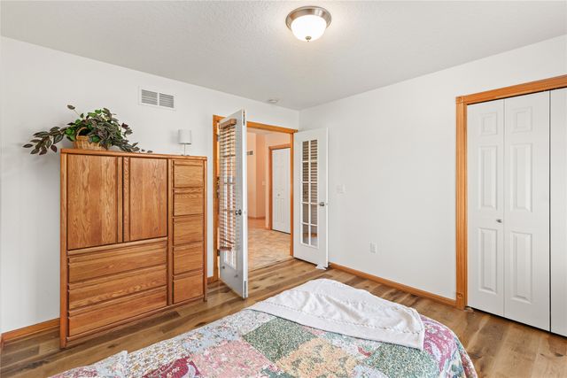 4608 154th Street, Urbandale, IA 50323
