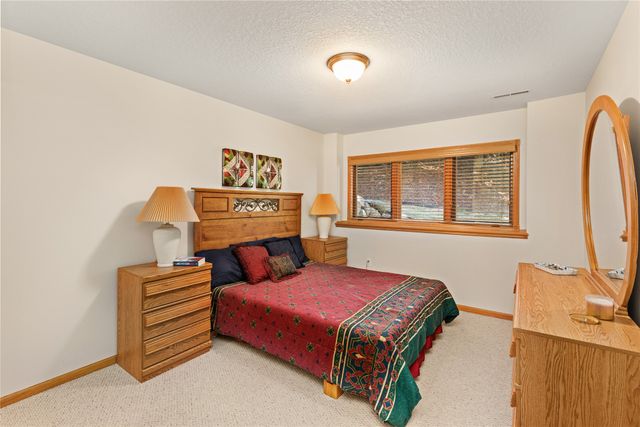 4608 154th Street, Urbandale, IA 50323