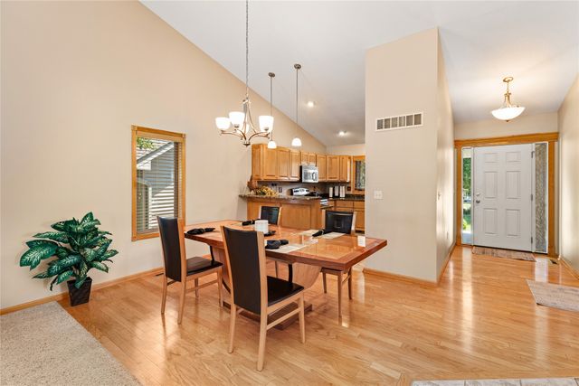 4608 154th Street, Urbandale, IA 50323