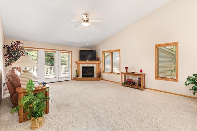 4608 154th Street, Urbandale, IA 50323