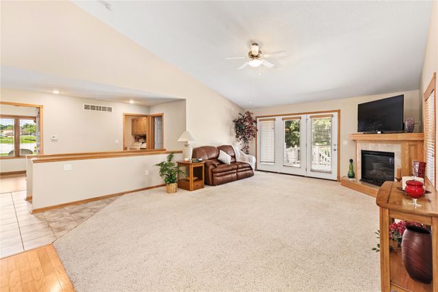 4608 154th Street, Urbandale, IA 50323