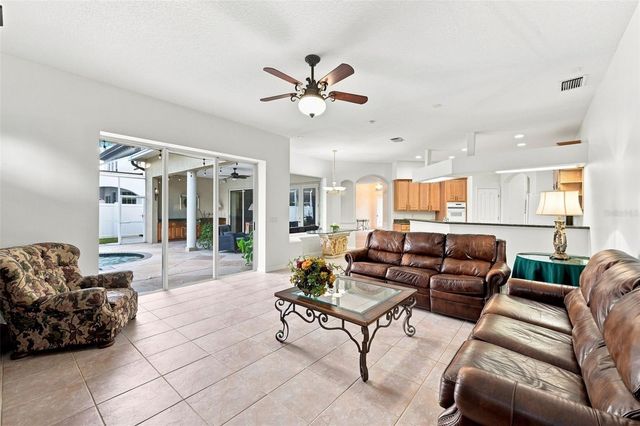 2103 BOOT LAKE CIRCLE, Tampa, FL 33612