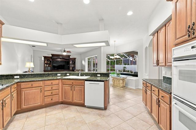 2103 BOOT LAKE CIRCLE, Tampa, FL 33612