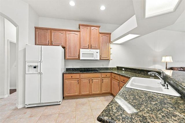 2103 BOOT LAKE CIRCLE, Tampa, FL 33612