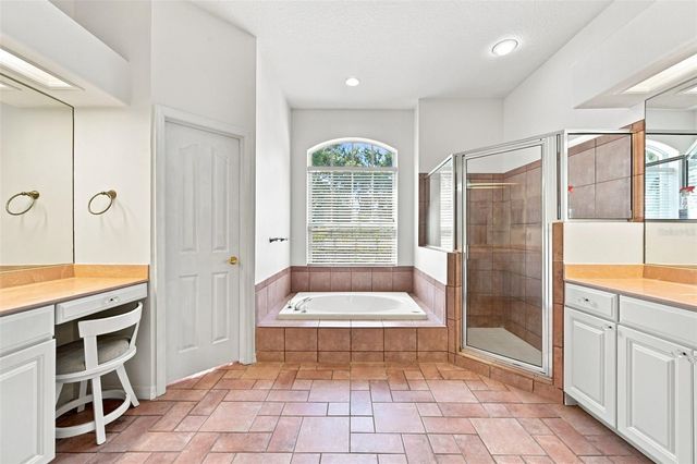 2103 BOOT LAKE CIRCLE, Tampa, FL 33612