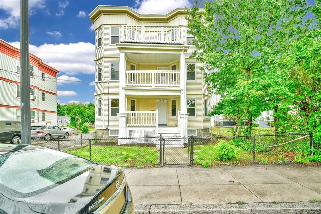 1420 River St 2, Boston, MA 02136