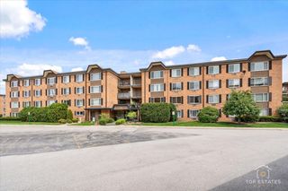 1227 S Old Wilke Road 12-209, Arlington Heights, IL 60005