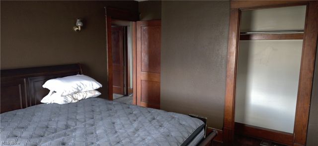 208 N Maryland Avenue N, Youngstown, OH 44509