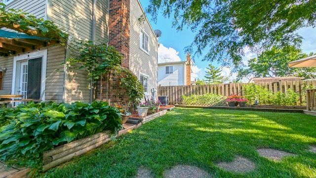 580 Mesa Verde Court, Carol Stream, IL 60188