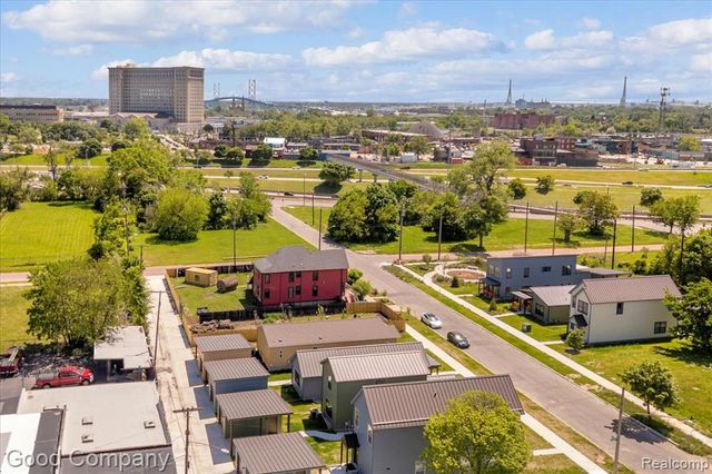 2832 16th Street, Detroit, MI 48216