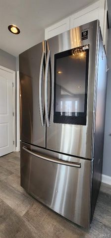 12829 Spanish Pond Road, St Louis, MO 63138