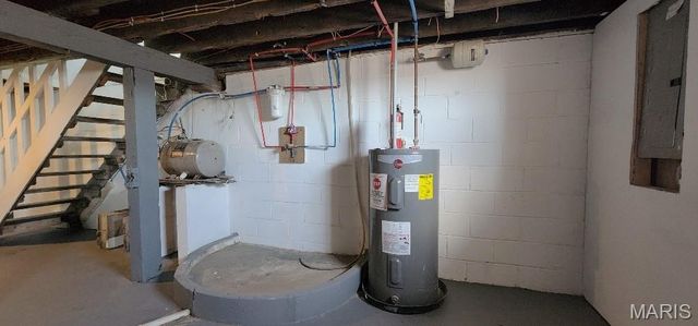 12829 Spanish Pond Road, St Louis, MO 63138