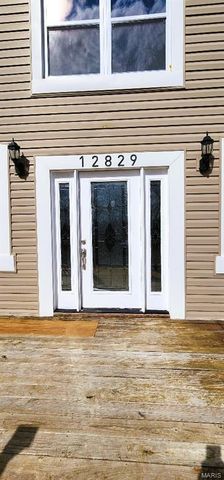 12829 Spanish Pond Road, St Louis, MO 63138