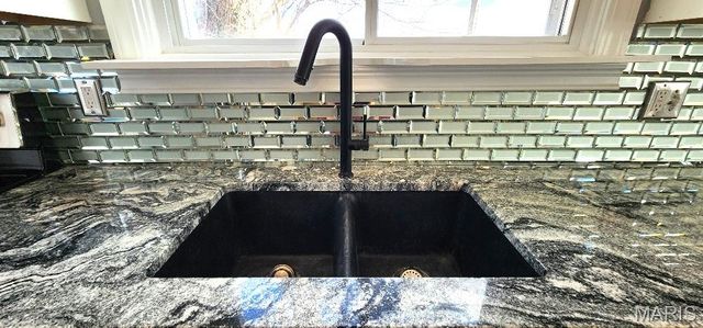 12829 Spanish Pond Road, St Louis, MO 63138