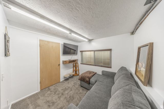 1135 N CONNECTICUT AVE, Harrisville, UT 84404