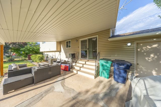 1135 N CONNECTICUT AVE, Harrisville, UT 84404