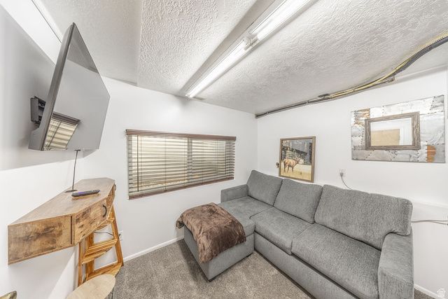 1135 N CONNECTICUT AVE, Harrisville, UT 84404