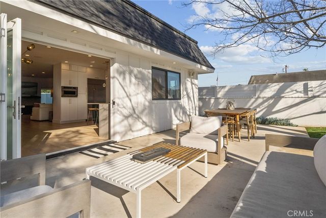 2402 Orchid Hill Place, Newport Beach, CA 92660