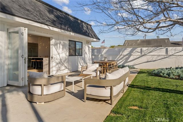 2402 Orchid Hill Place, Newport Beach, CA 92660
