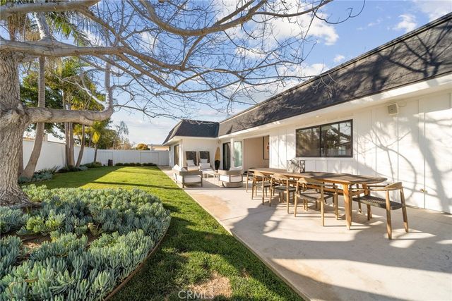 2402 Orchid Hill Place, Newport Beach, CA 92660
