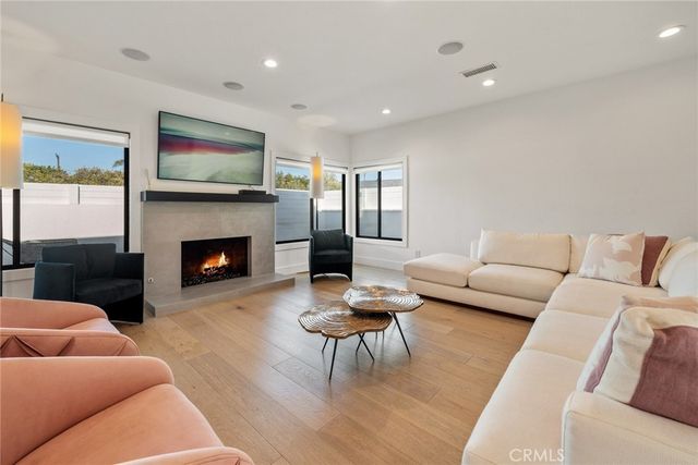 2402 Orchid Hill Place, Newport Beach, CA 92660