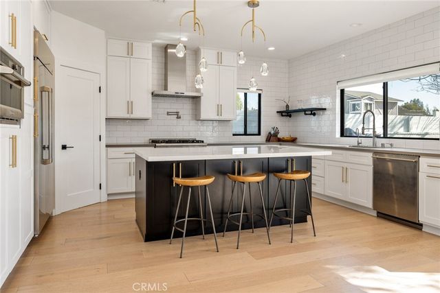2402 Orchid Hill Place, Newport Beach, CA 92660