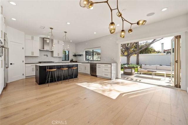 2402 Orchid Hill Place, Newport Beach, CA 92660