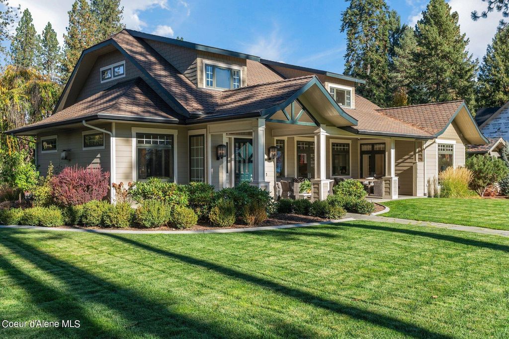 1665 E BOZANTA DR, Hayden Lake, ID 83835