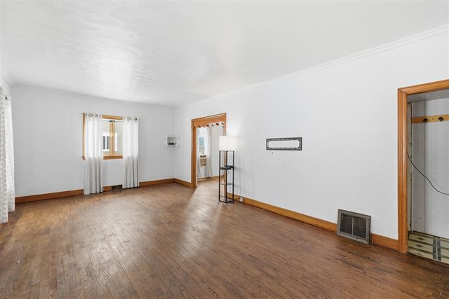 544 College Avenue, Holland, MI 49423