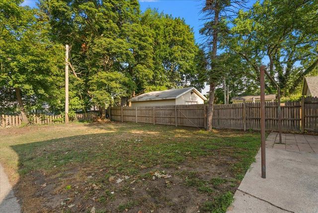 544 College Avenue, Holland, MI 49423