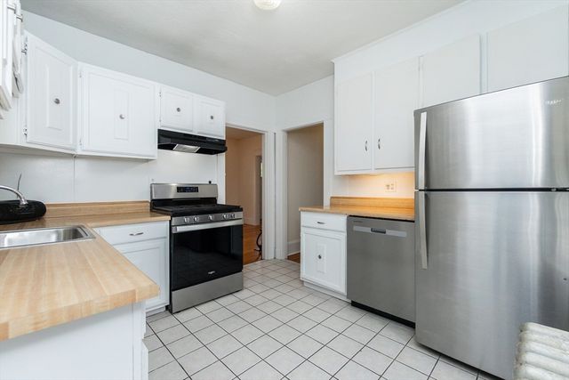 6 Putnam St 0, Watertown, MA 02472