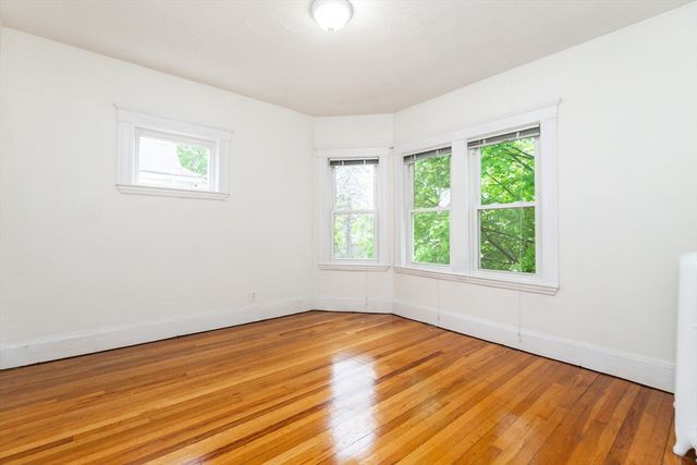 6 Putnam St 0, Watertown, MA 02472