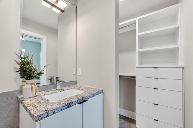 126 Sidney Street, Houston, TX 77003