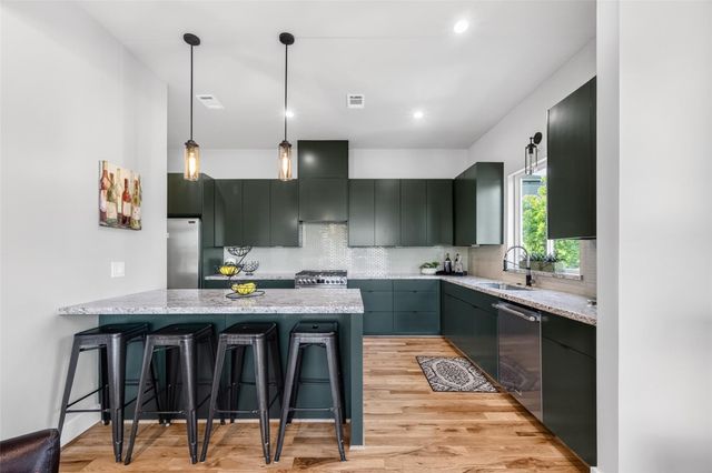 126 Sidney Street, Houston, TX 77003