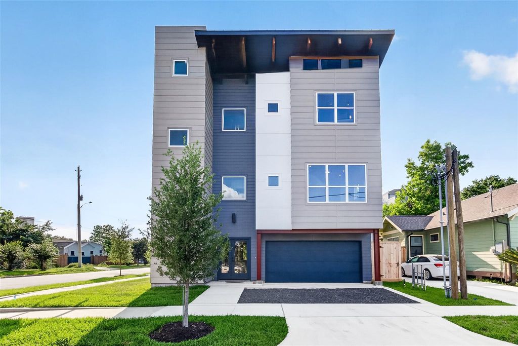 126 Sidney Street, Houston, TX 77003