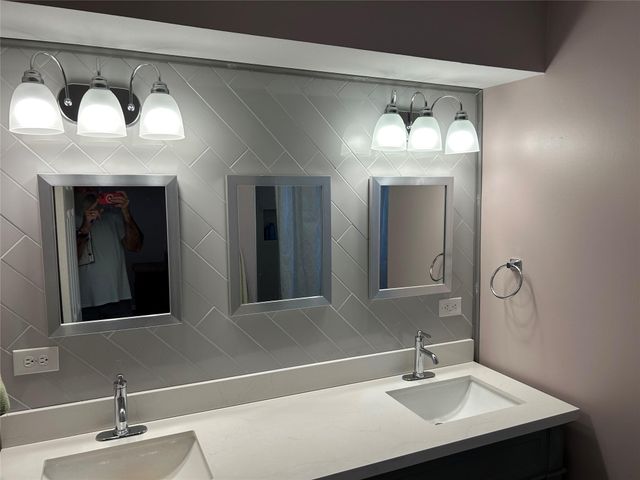 1415 Corral Drive, Houston, TX 77090