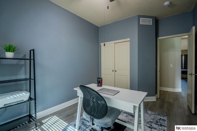 8605 S 68th Street, Papillion, NE 68133