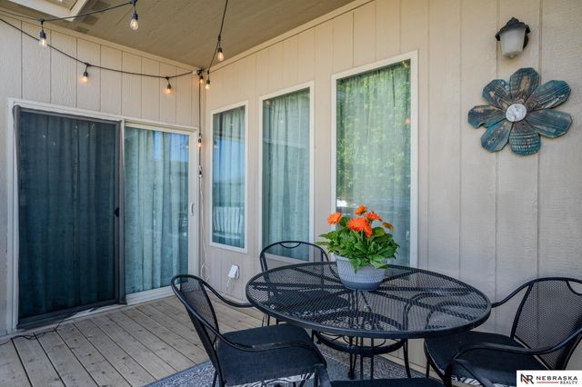 8605 S 68th Street, Papillion, NE 68133